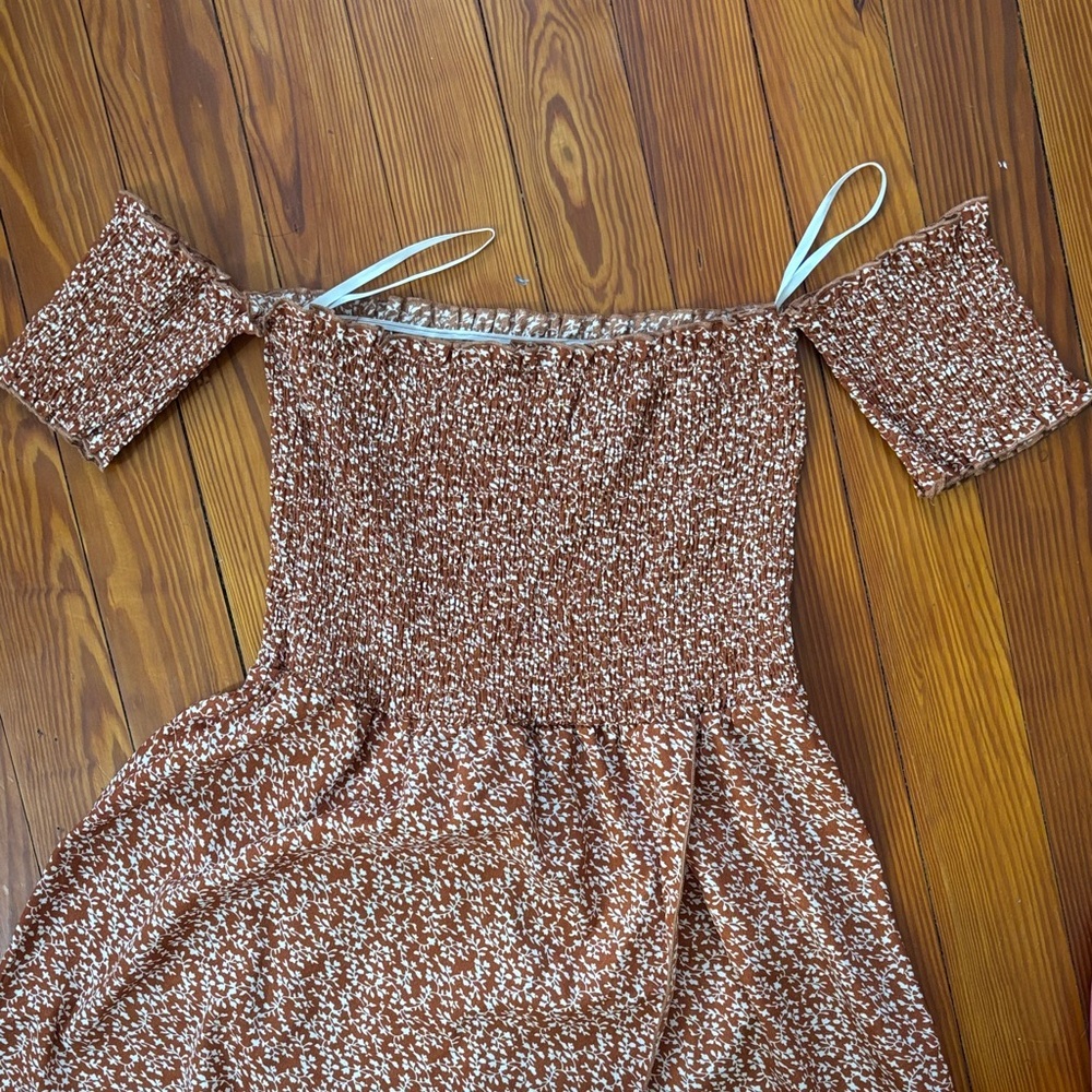 Floral Off-Shoulder Maxi Dress - Picture 2 of 7